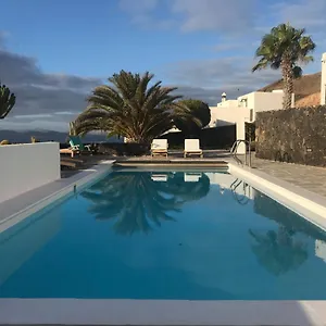  Villa V